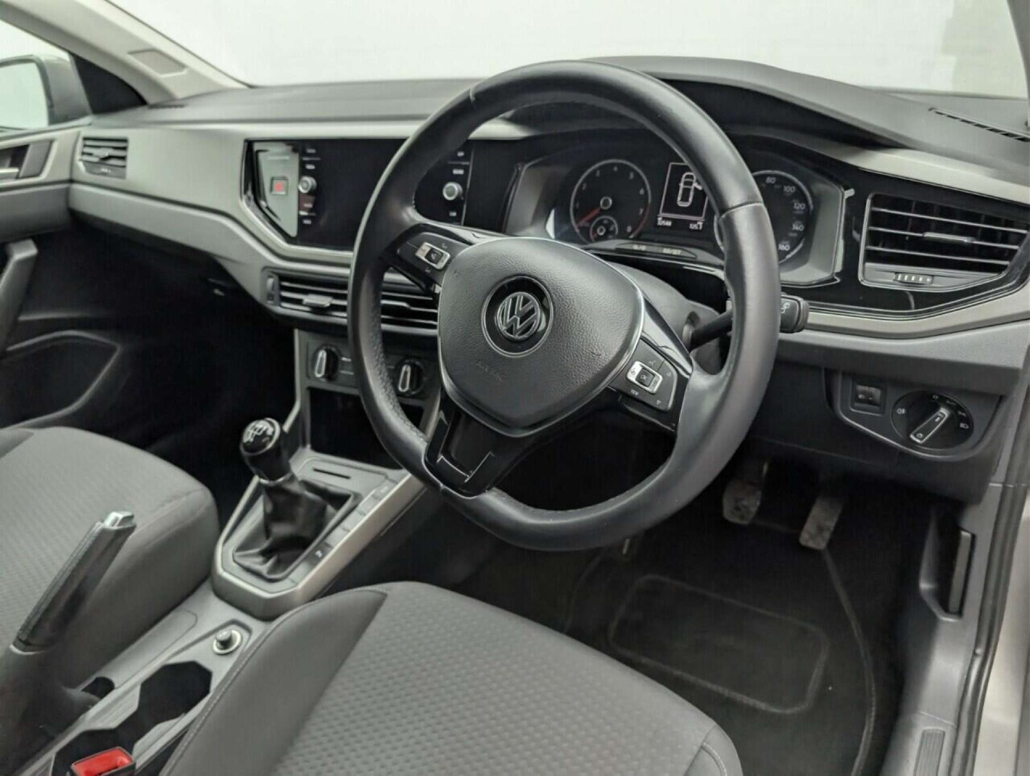 Used Volkswagen Polo 2018 for sale - 77714246: Photo 11