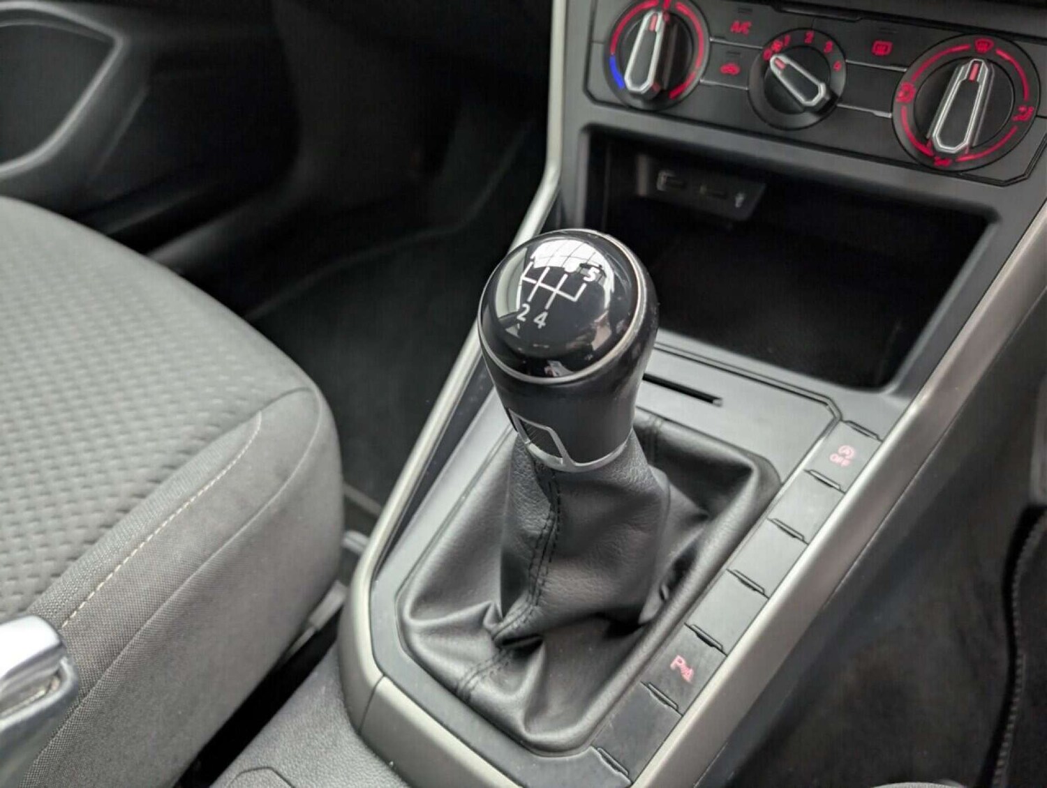 Used Volkswagen Polo 2018 for sale - 77714246: Photo 16