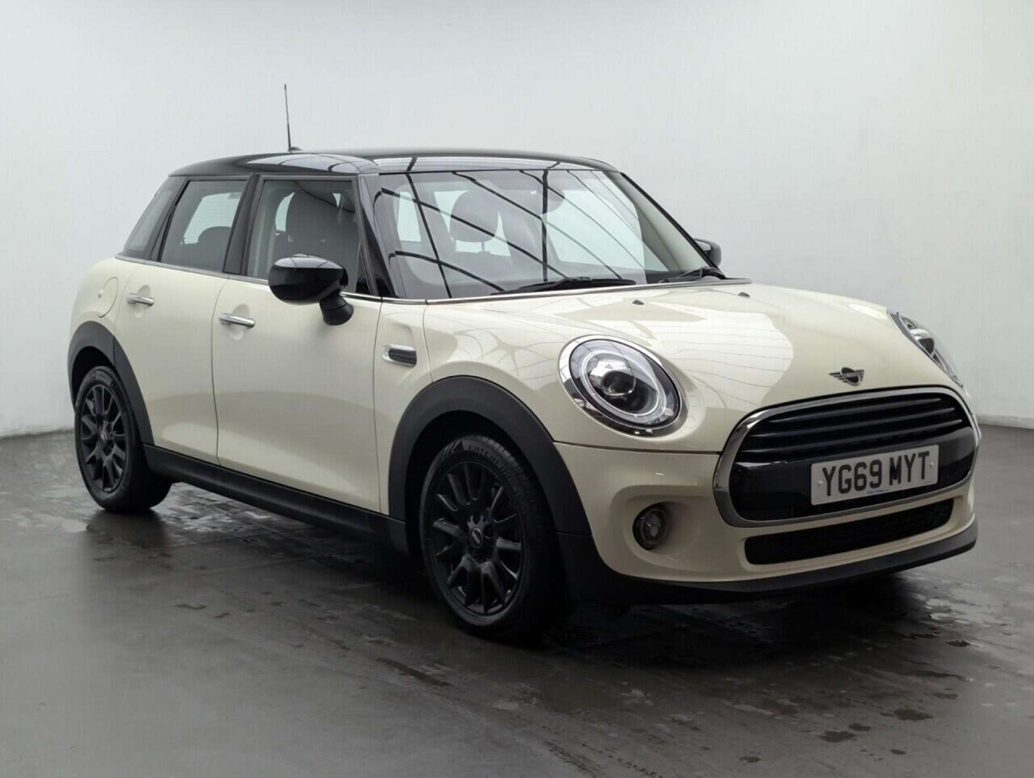 Used MINI Hatch 2019 for sale - 77713898: Photo 13