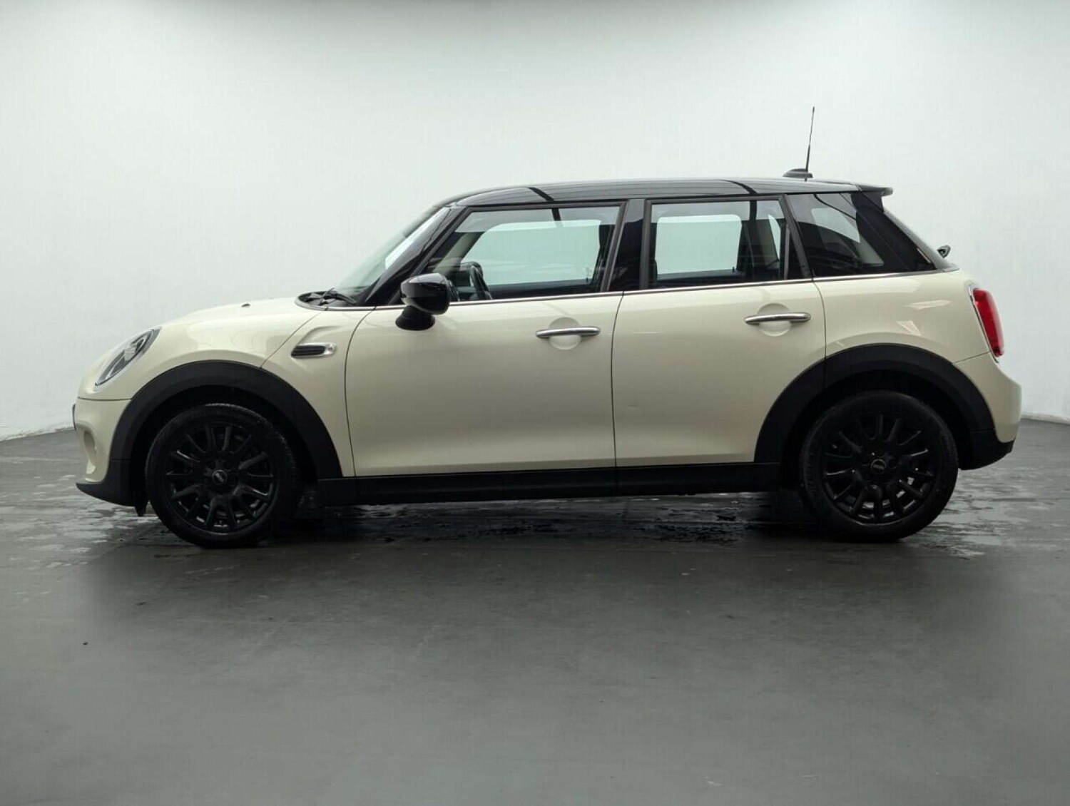 Used MINI Hatch 2019 for sale - 77713898: Photo 17