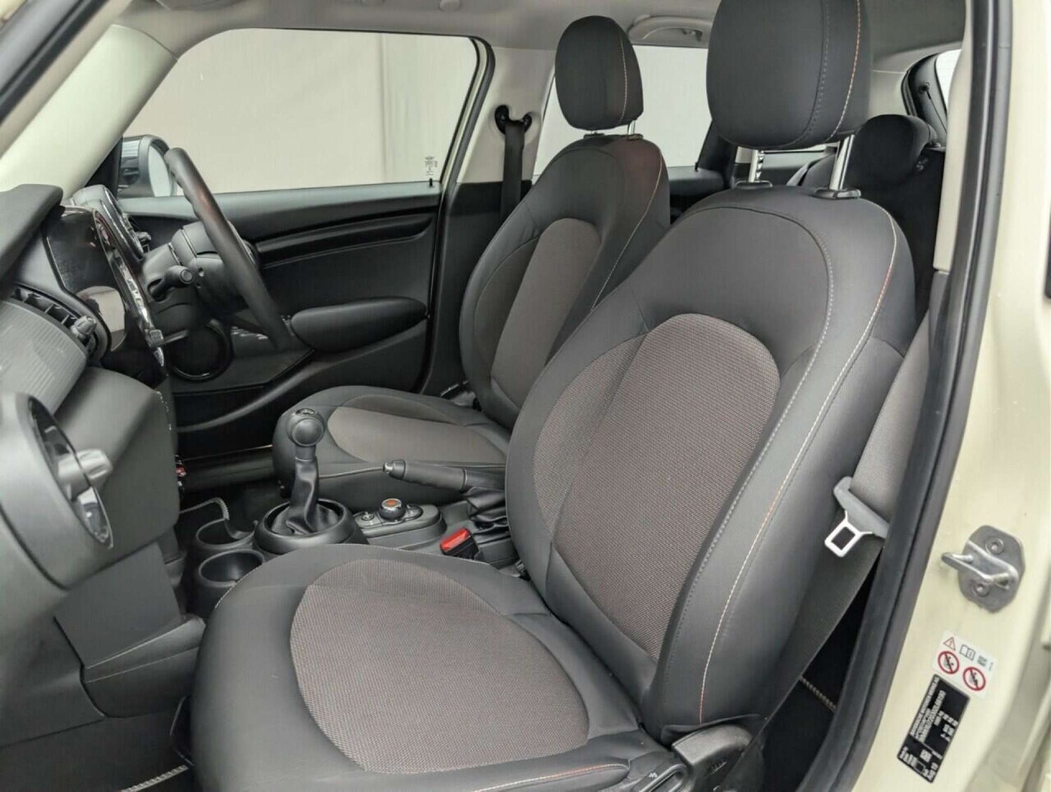 Used MINI Hatch 2019 for sale - 77713898: Photo 37