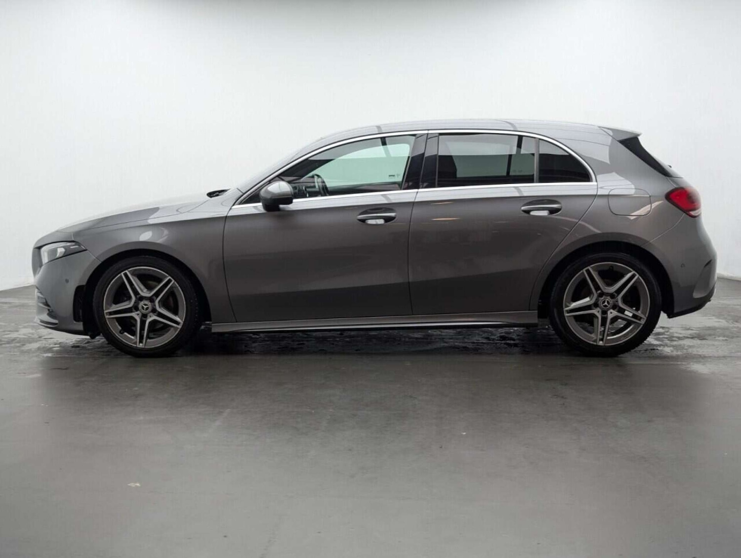Used Mercedes-Benz A-Class 2019 for sale - 77713713: Photo 5
