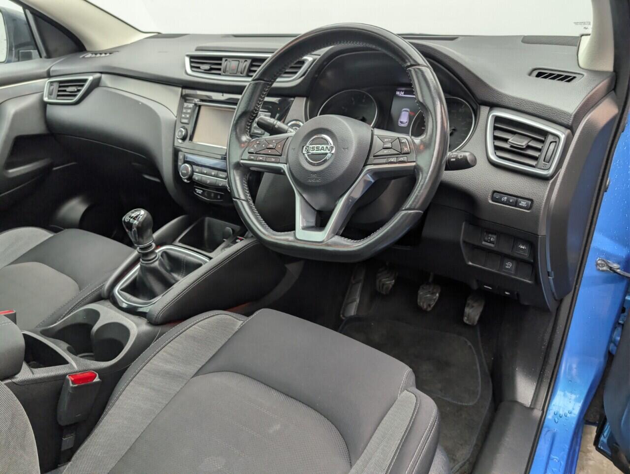 Used Nissan Qashqai 2017 for sale - 76866470: Photo 11