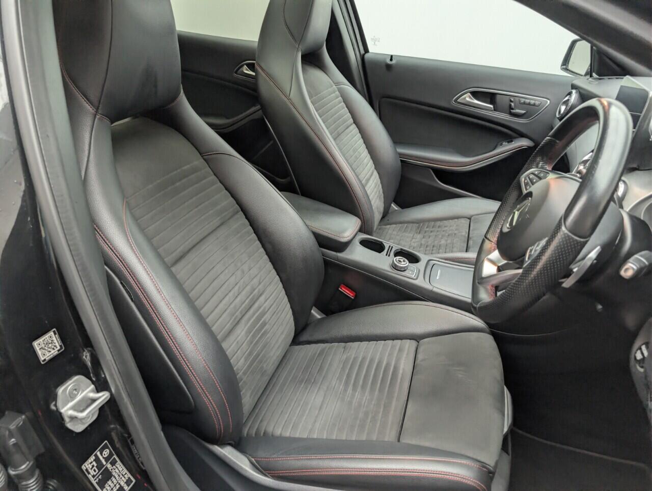 Used Mercedes-Benz GLA 2016 for sale - 76549611: Photo 11