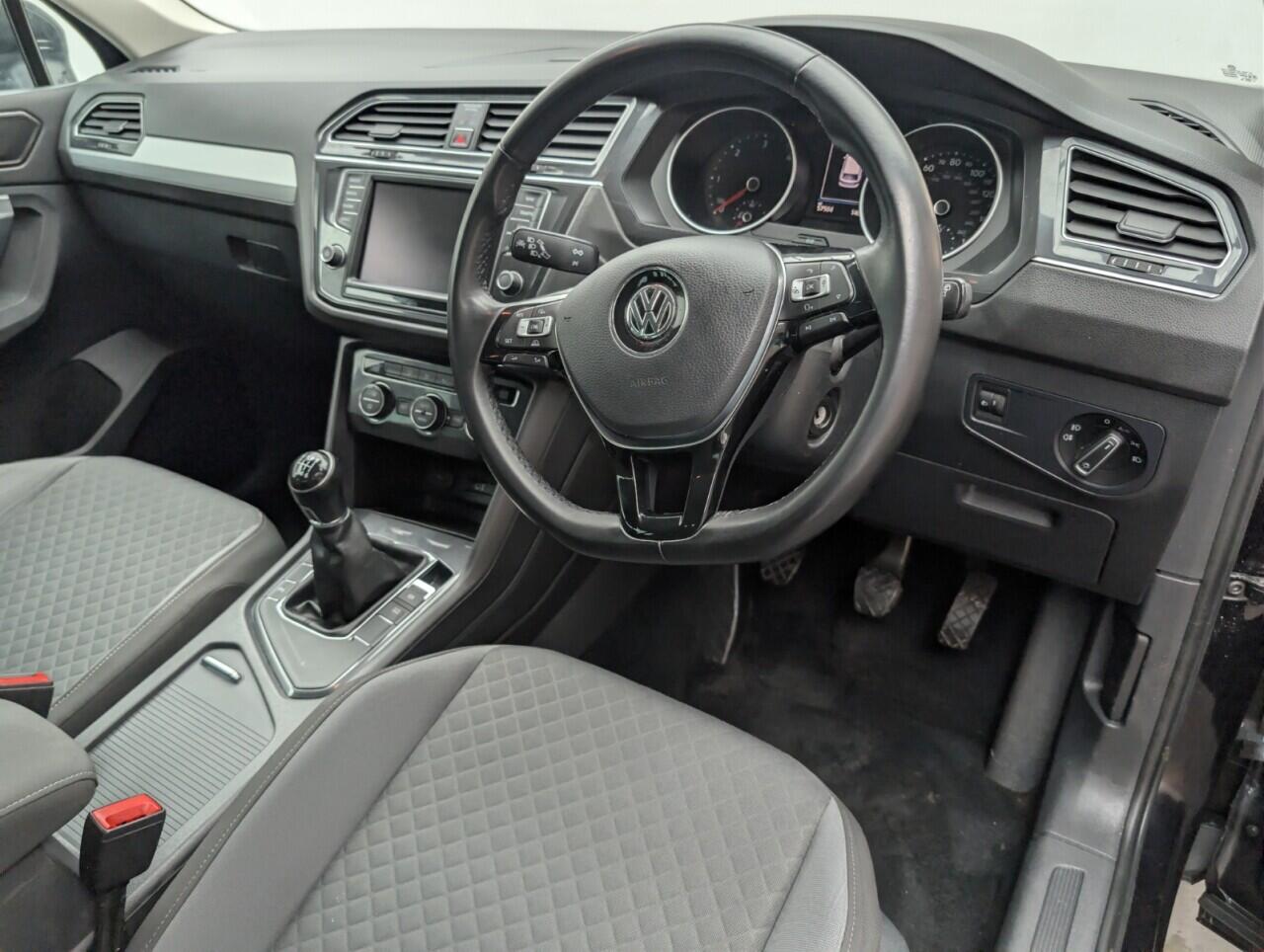 Used Volkswagen Tiguan 2016 for sale - 76499018: Photo 11