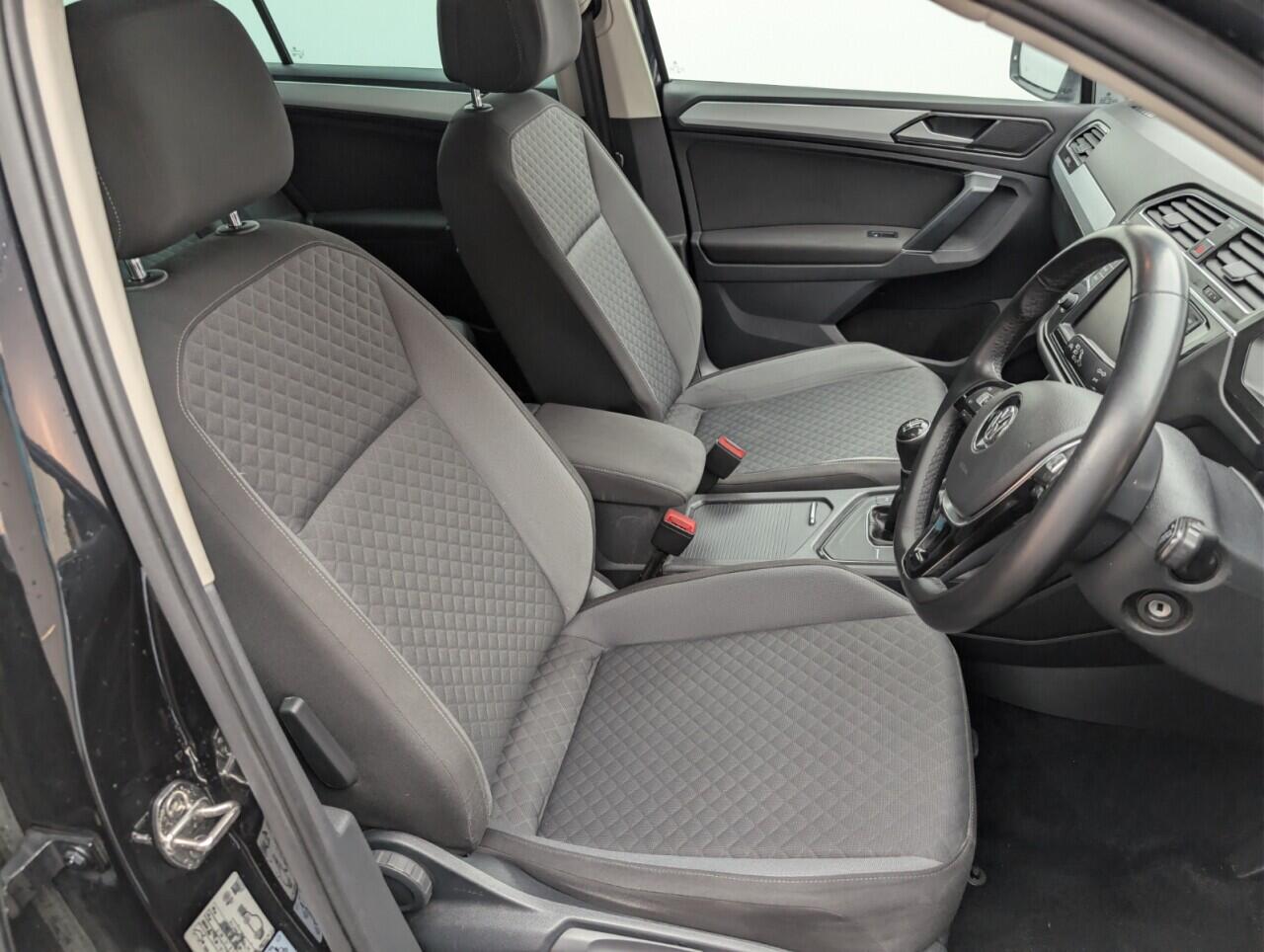 Used Volkswagen Tiguan 2016 for sale - 76499018: Photo 12