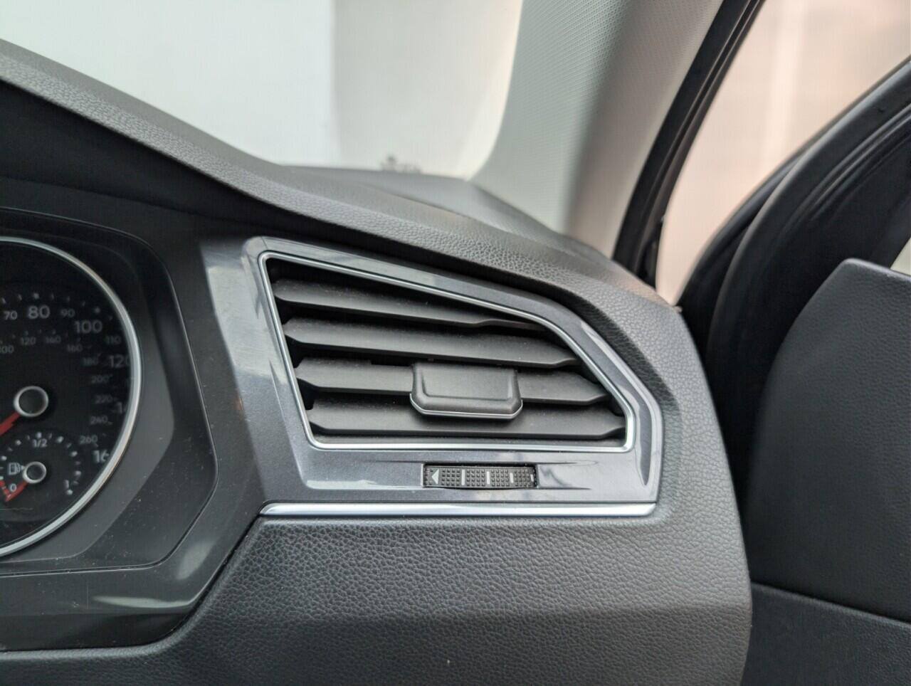 Used Volkswagen Tiguan 2016 for sale - 76499018: Photo 22