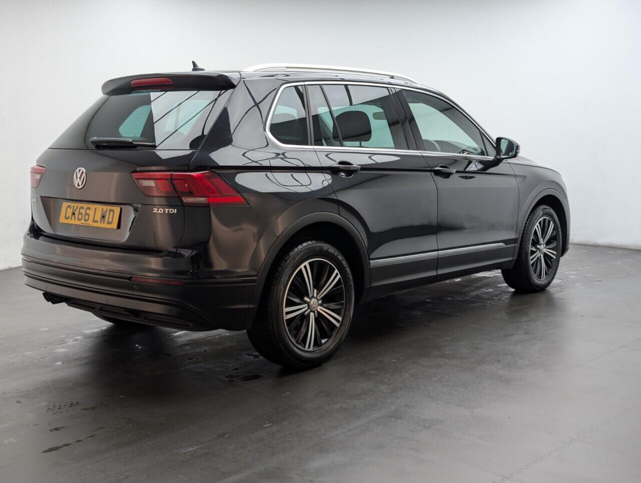 Used Volkswagen Tiguan 2016 for sale - 76499018: Photo 8