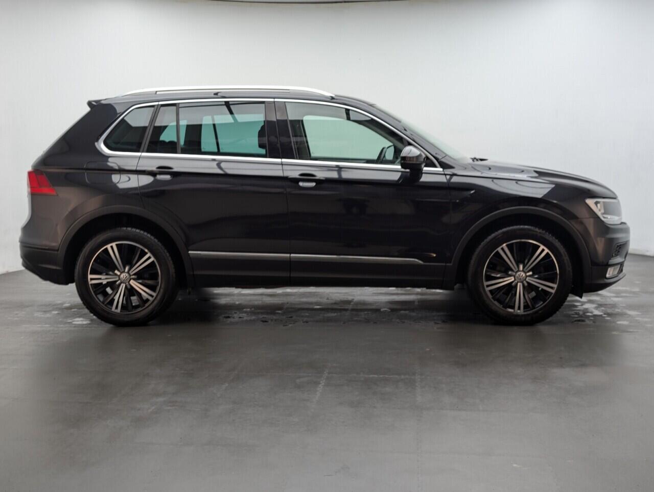 Used Volkswagen Tiguan 2016 for sale - 76499018: Photo 9