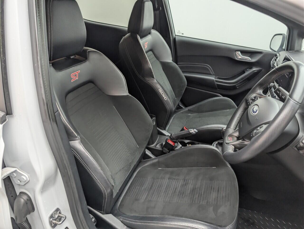 Used Ford Fiesta 2019 for sale - 77049765: Photo 12