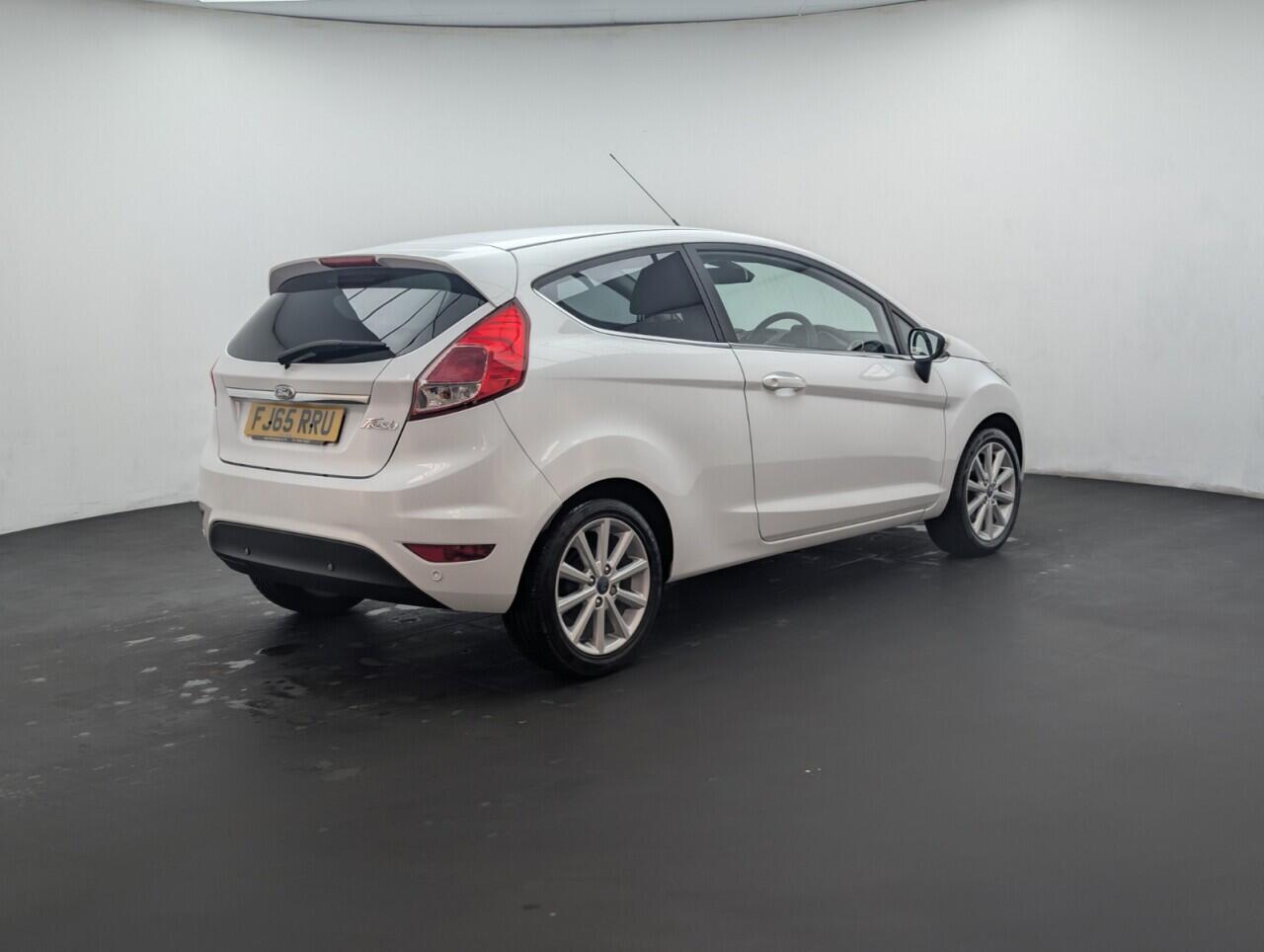 Used Ford Fiesta 2015 for sale - 76425416: Photo 8