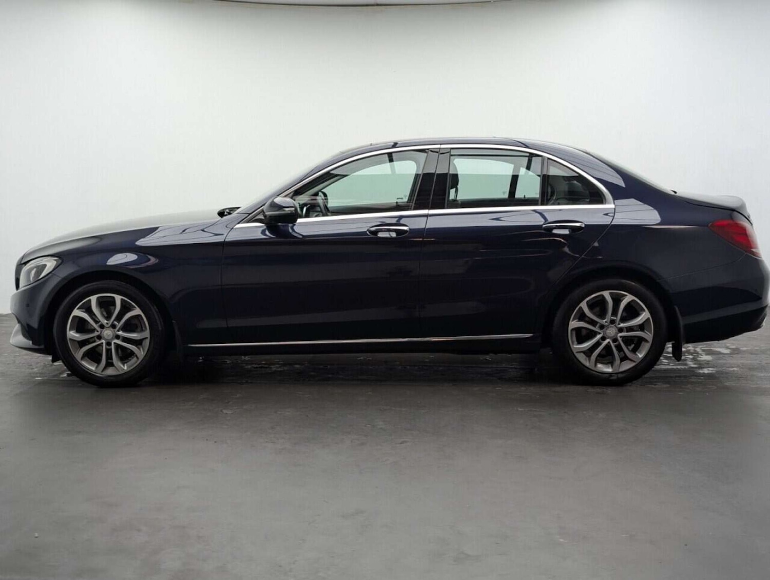 Used Mercedes-Benz C Class 2017 for sale - 77714129: Photo 5