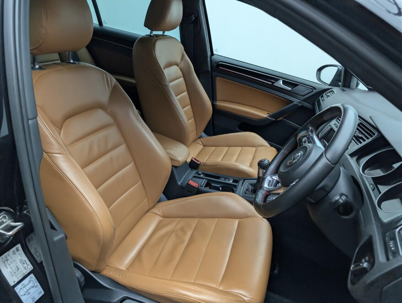 Used Volkswagen Golf 2016 for sale - 77646157: Photo 12