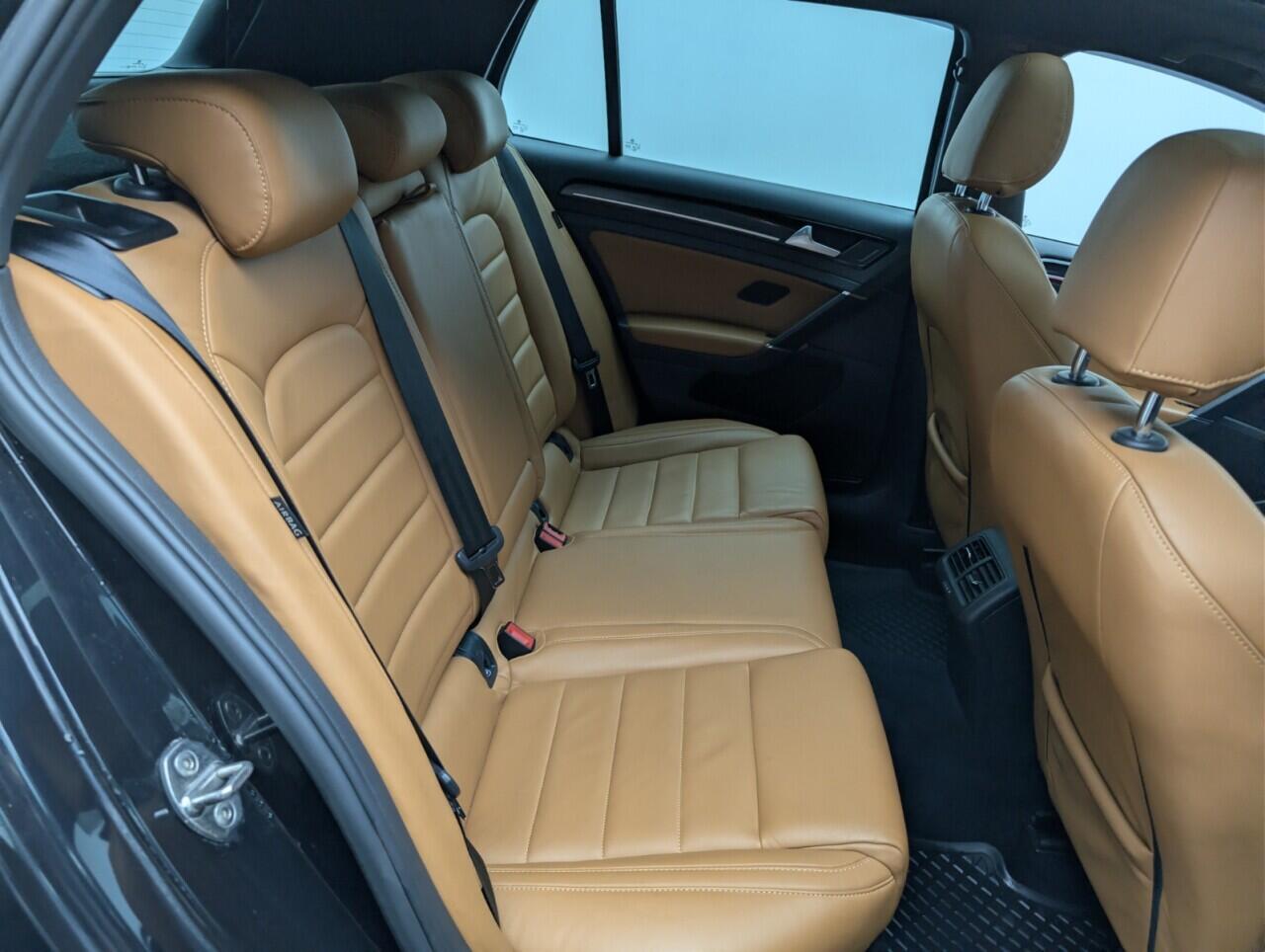 Used Volkswagen Golf 2016 for sale - 77646157: Photo 23