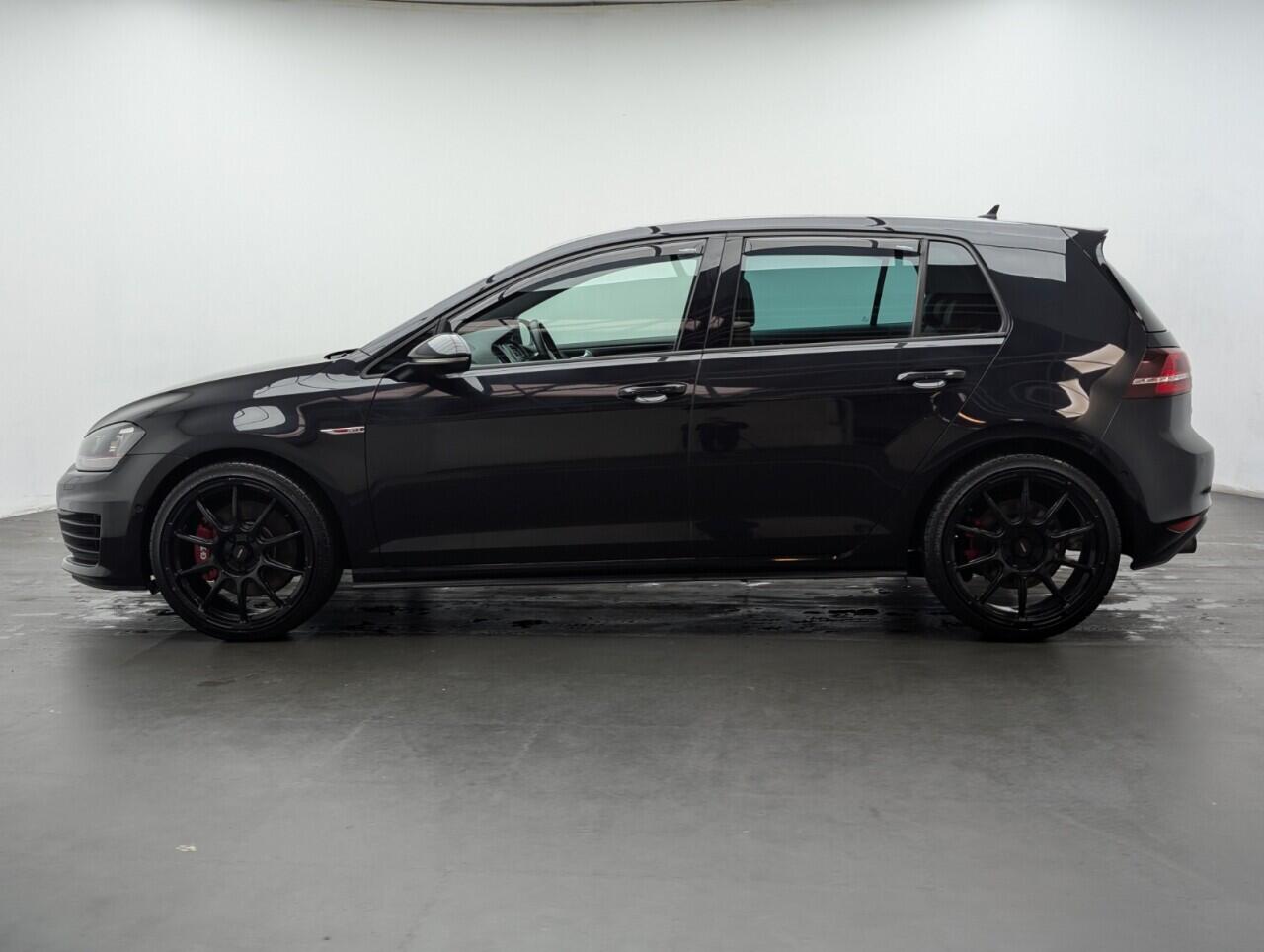 Used Volkswagen Golf 2016 for sale - 77646157: Photo 5