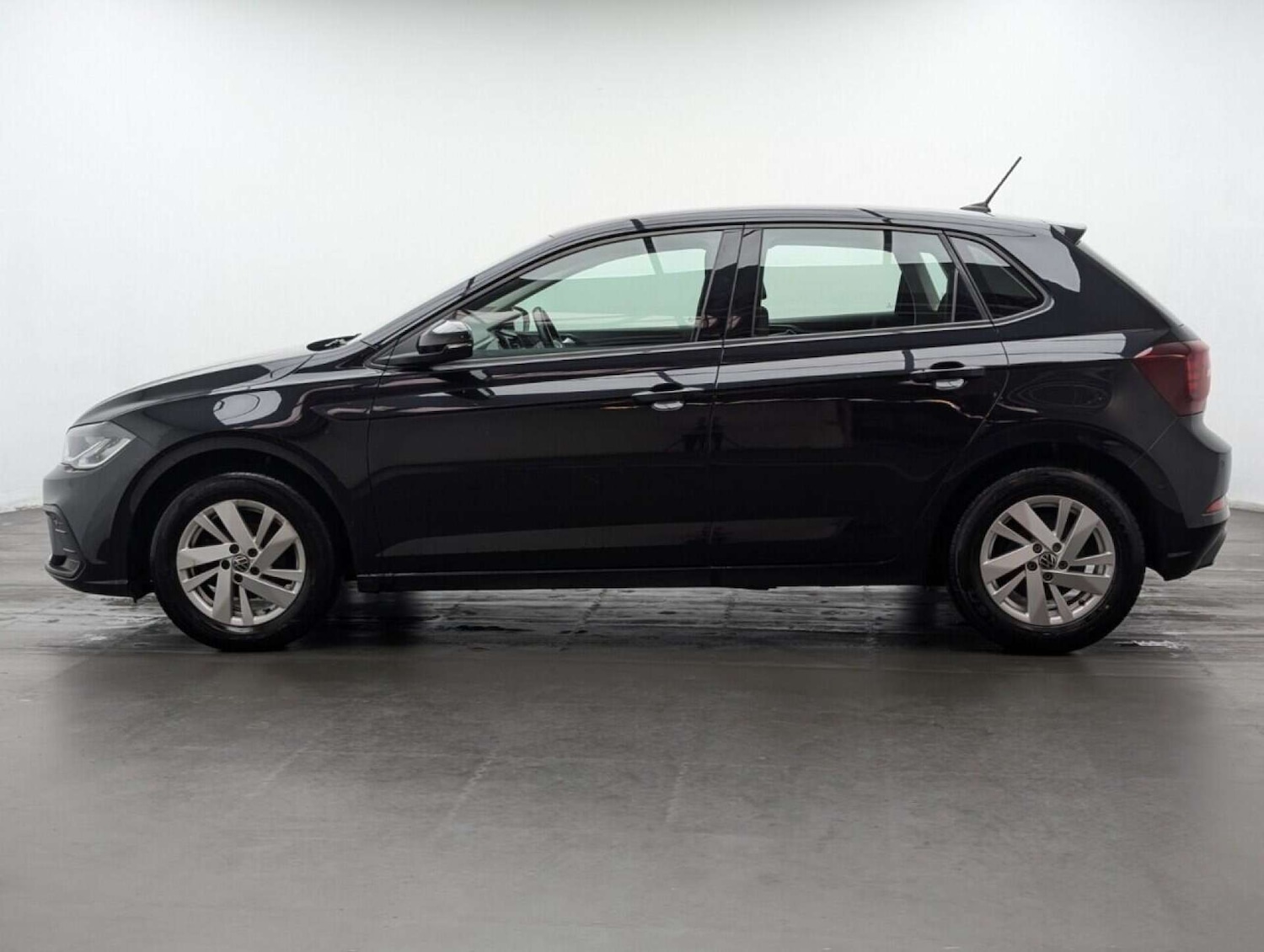 Used Volkswagen Polo 2021 for sale - 77891371: Photo 6