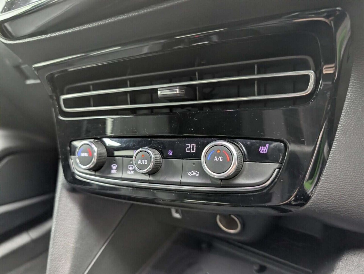 Used Vauxhall Mokka Electric 2021 for sale - 77714352: Photo 16