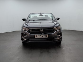 Used Volkswagen T-Roc 2021 for sale - 76424758: Photo