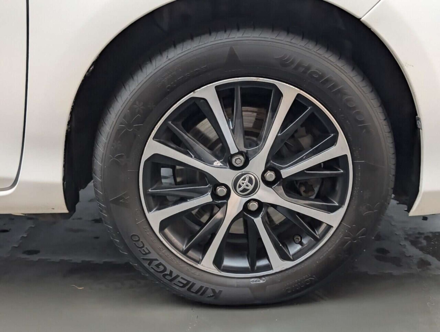 Used Toyota Yaris 2019 for sale - 78080732: Photo 12