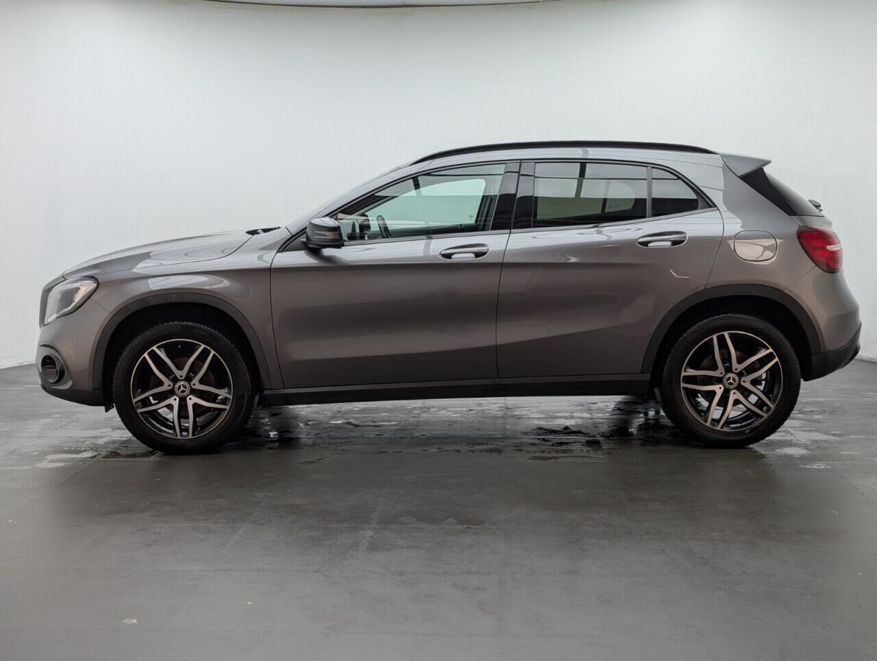 Used Mercedes-Benz A-Class 2019 for sale - 76424760: Photo 5