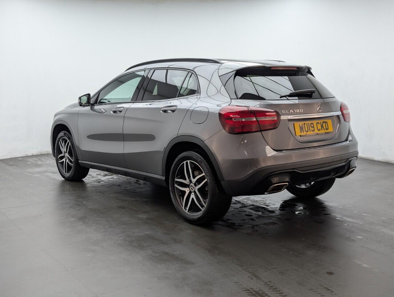 Used Mercedes-Benz A-Class 2019 for sale - 76424760: Photo 6