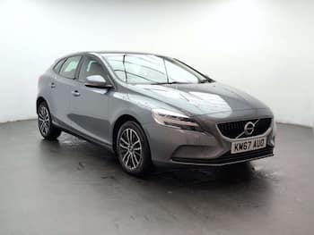 Used Volvo V40 2017 for sale - 79844774: Photo