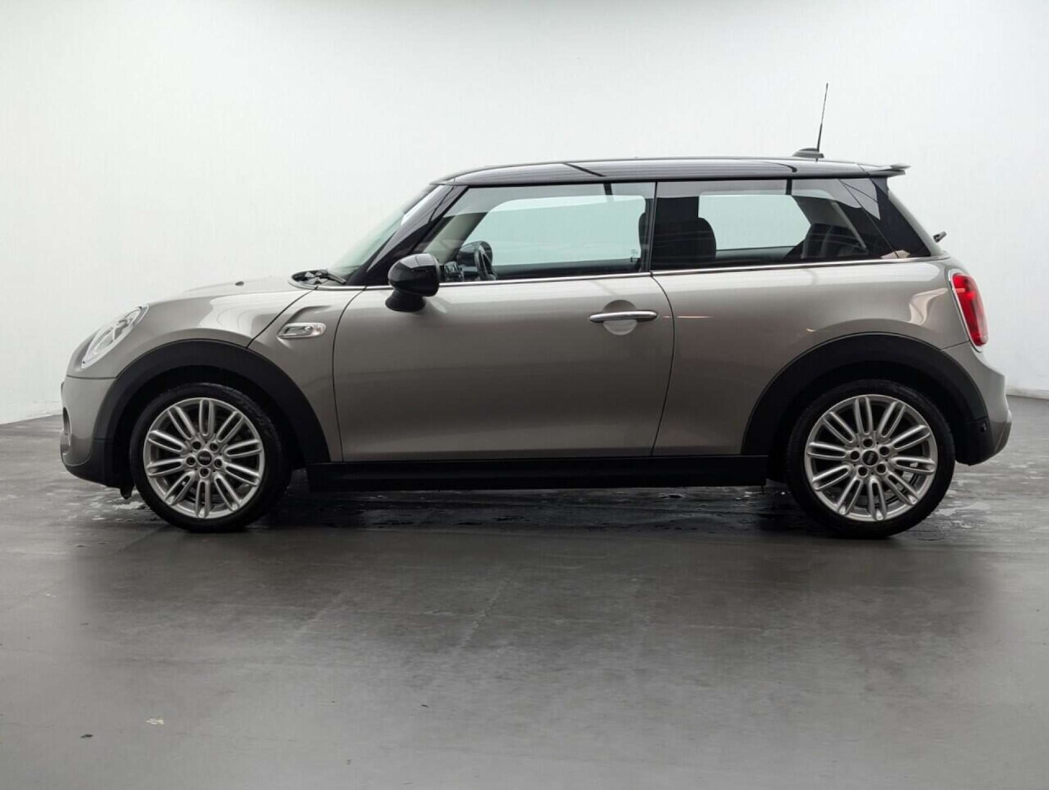 Used MINI Hatch 2016 for sale - 77714379: Photo 5