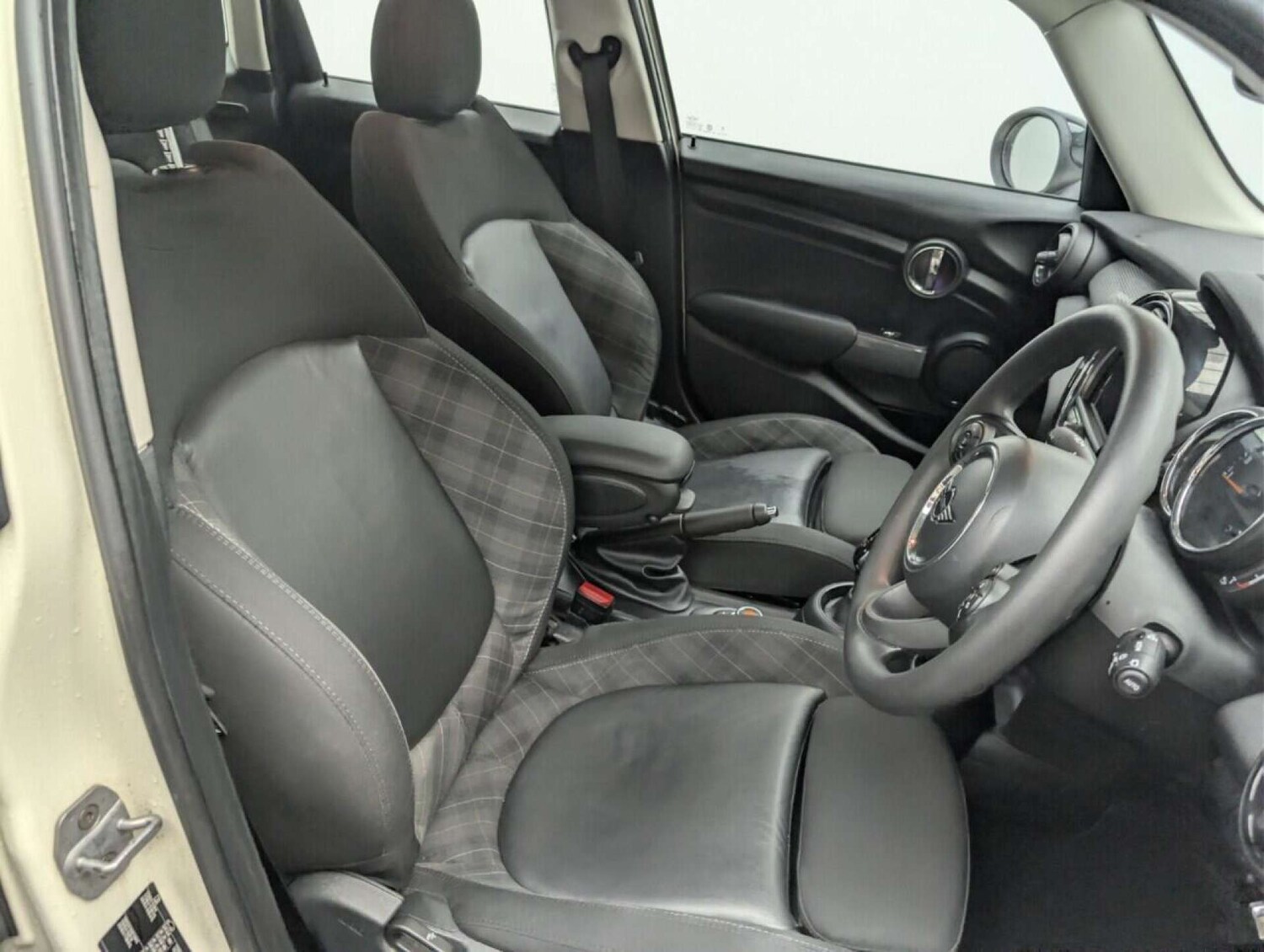 Used MINI Hatch 2019 for sale - 77714047: Photo 12