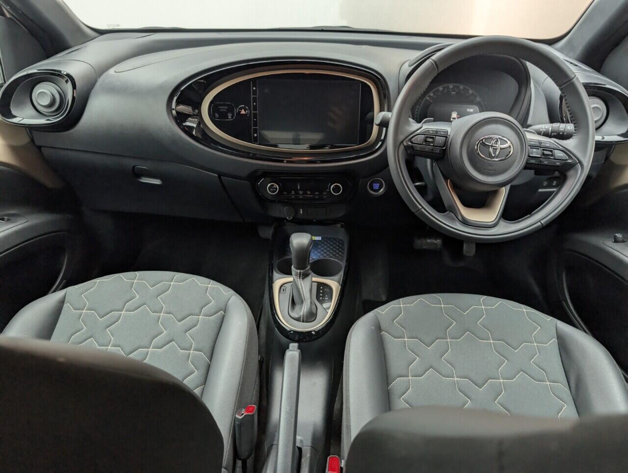 Used Toyota Aygo X 2022 for sale - 76423238: Photo 24