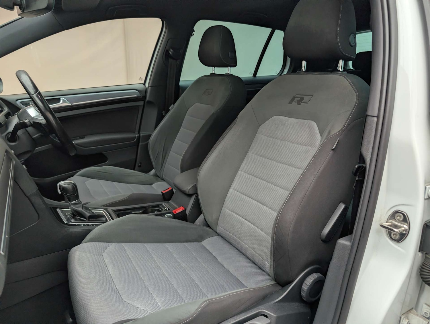 Used Volkswagen Golf 2017 for sale - 78122040: Photo 21