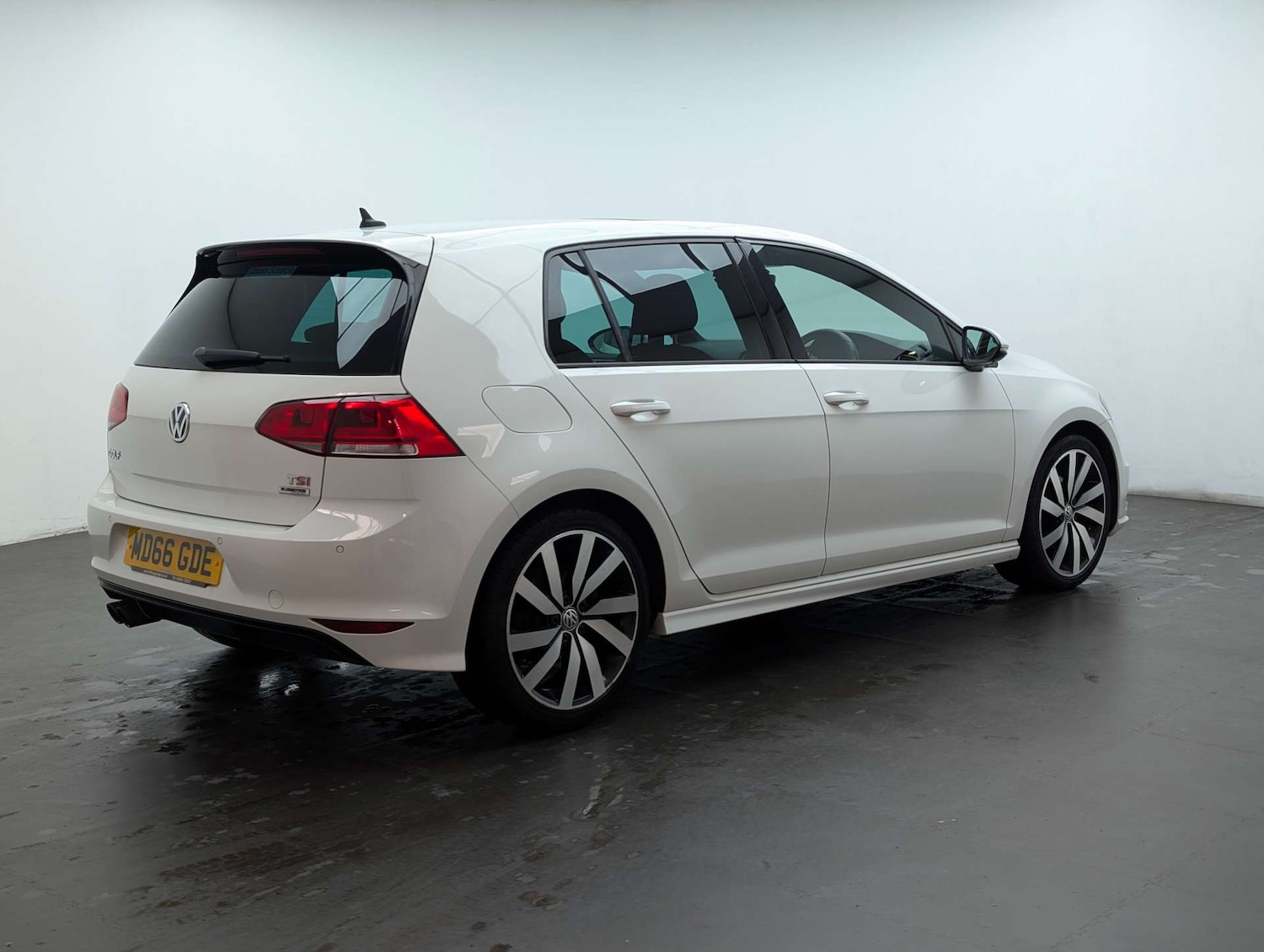 Used Volkswagen Golf 2017 for sale - 78122040: Photo 7