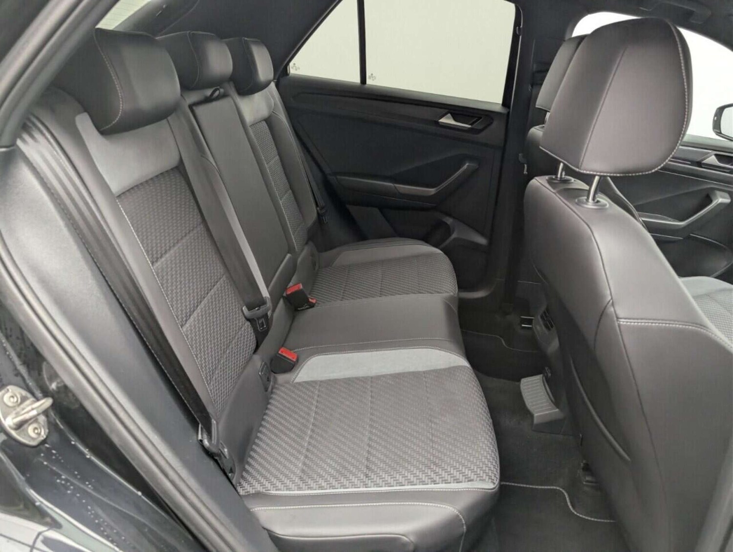 Used Volkswagen T-Roc 2019 for sale - 77713335: Photo 34