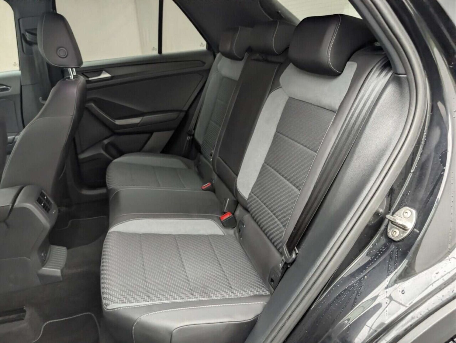 Used Volkswagen T-Roc 2019 for sale - 77713335: Photo 36