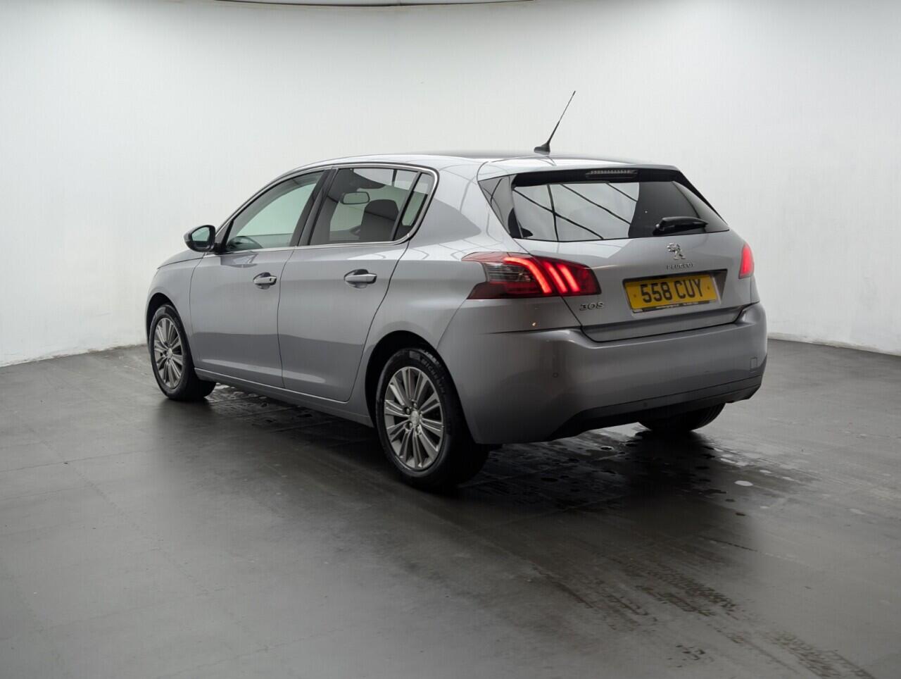 Used Peugeot 308 2021 for sale - 77549393: Photo 6
