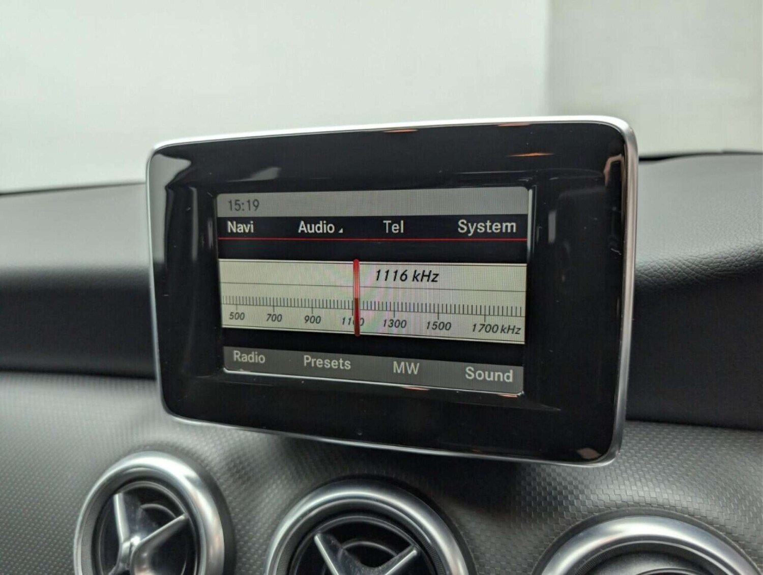 Used Mercedes-Benz A-Class 2015 for sale - 77714517: Photo 12