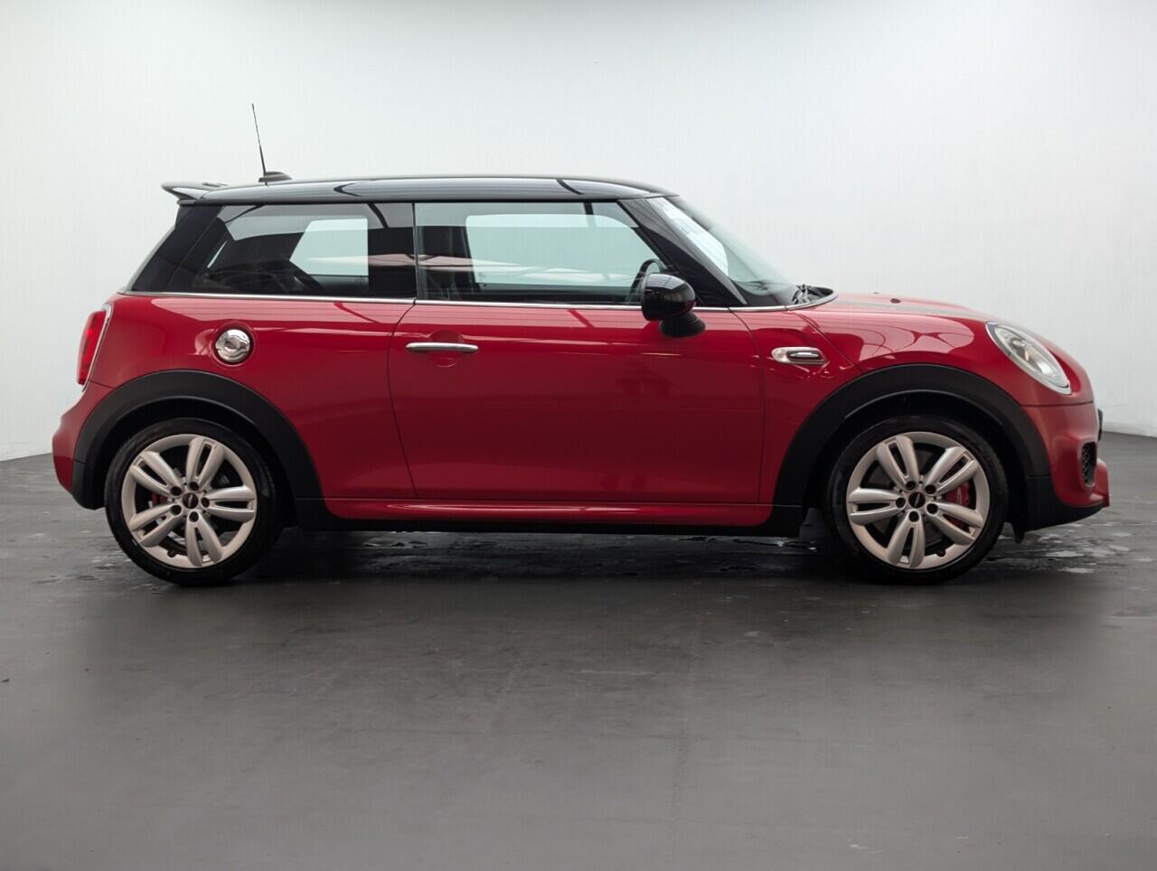 Used MINI Hatch 2016 for sale - 76537815: Photo 9