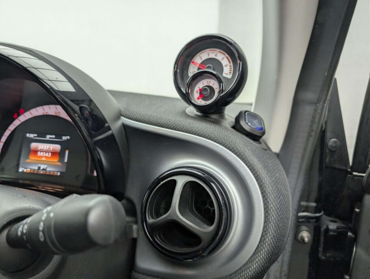 Used smart fortwo 2017 for sale - 77714508: Photo 18