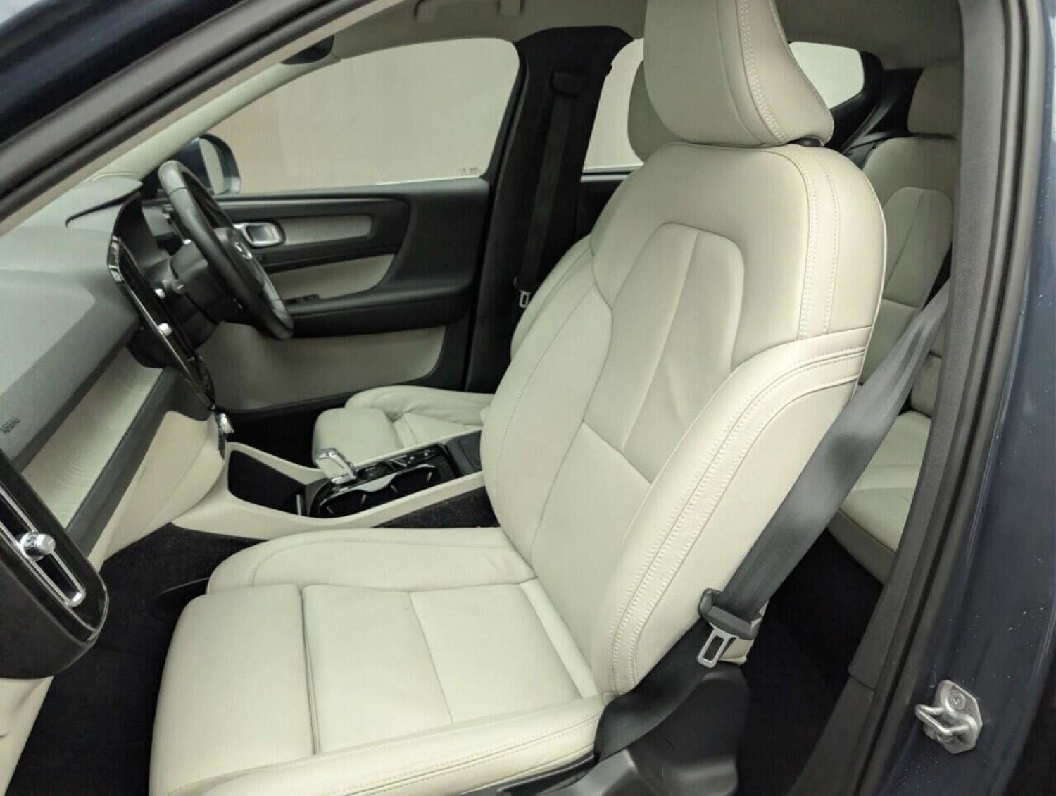 Used Volvo XC40 2020 for sale - 77713211: Photo 27