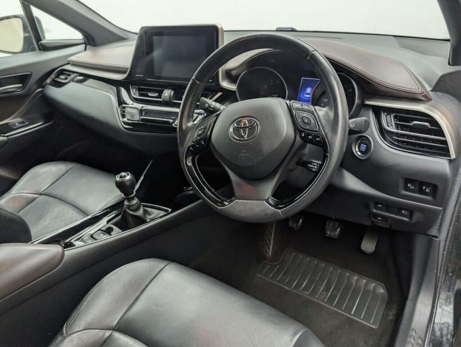 Used Toyota C-HR 2019 for sale - 77712982: Photo 11