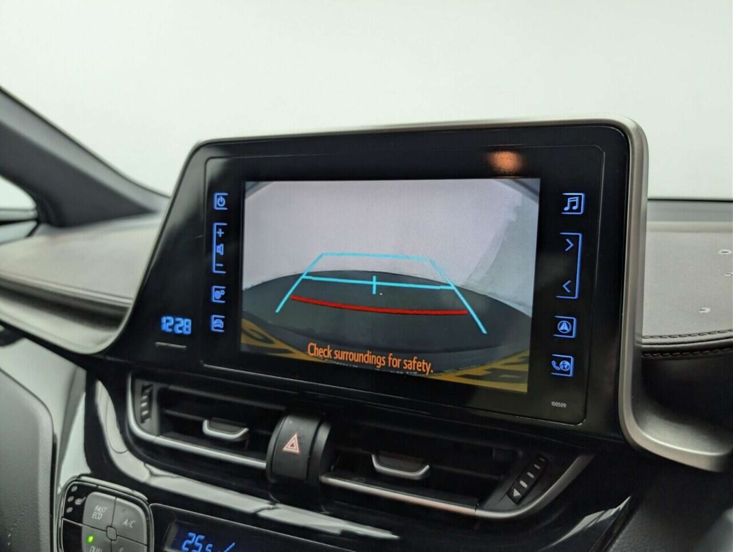 Used Toyota C-HR 2019 for sale - 77712982: Photo 15