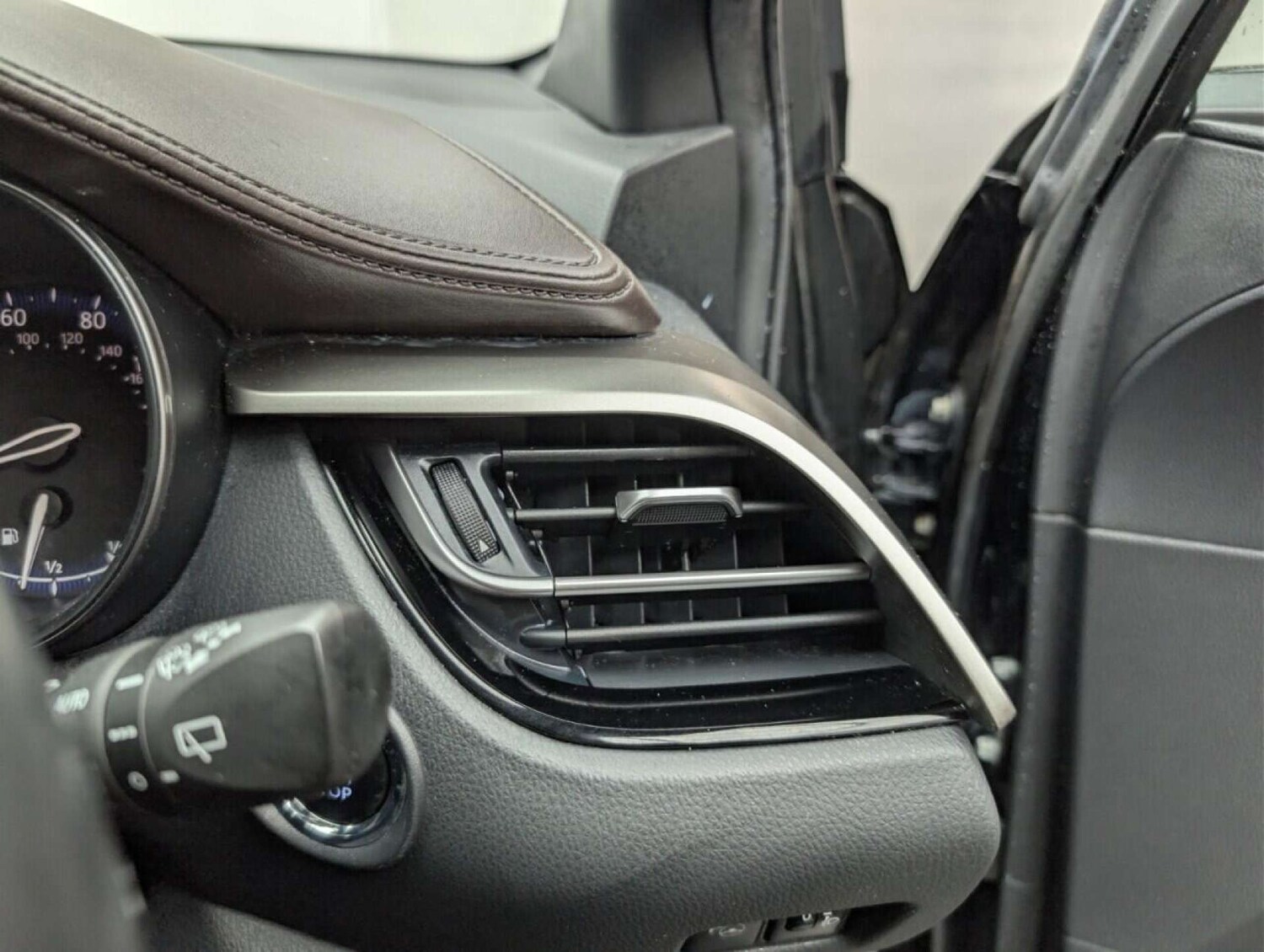 Used Toyota C-HR 2019 for sale - 77712982: Photo 19