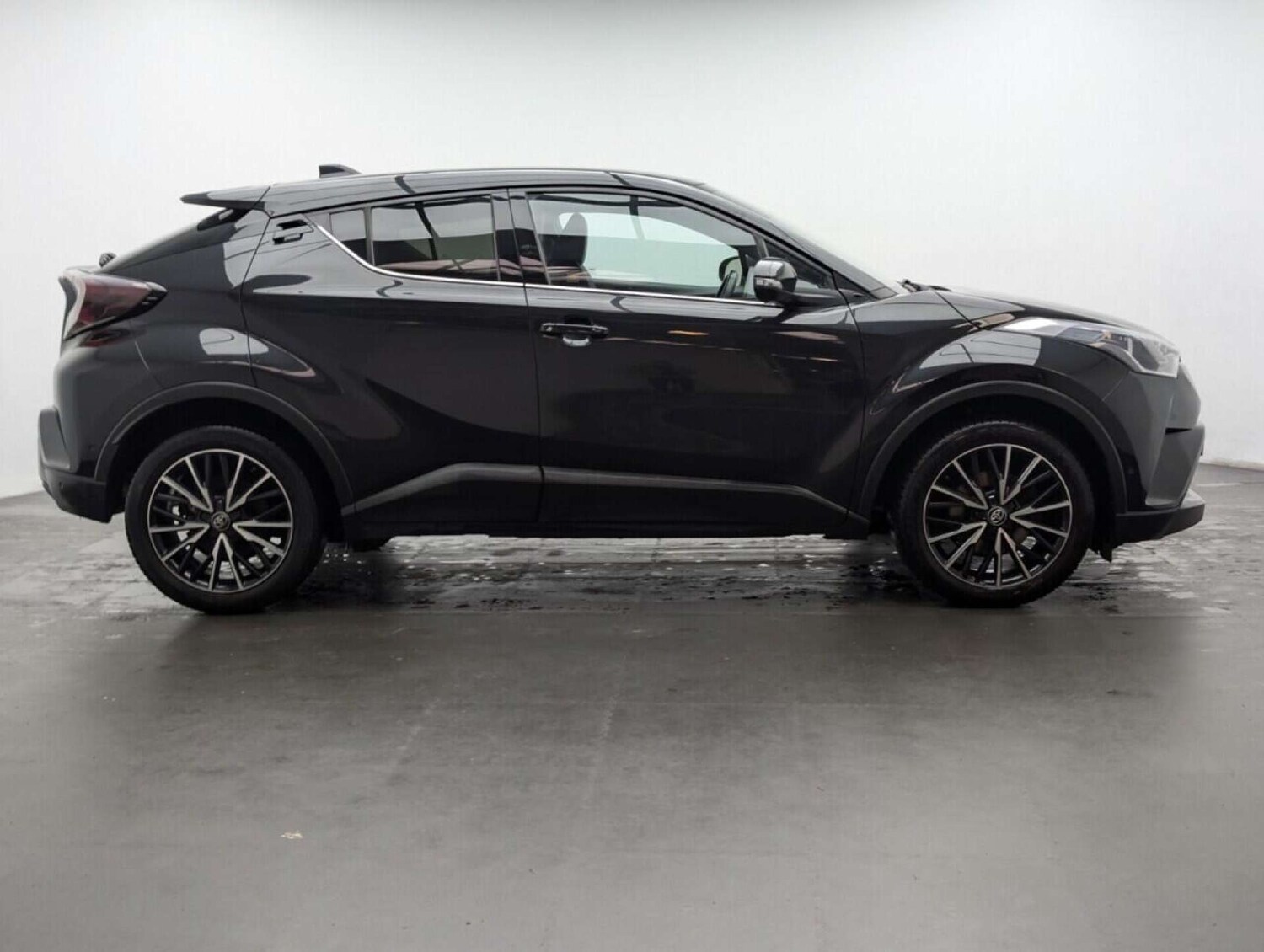 Used Toyota C-HR 2019 for sale - 77712982: Photo 9