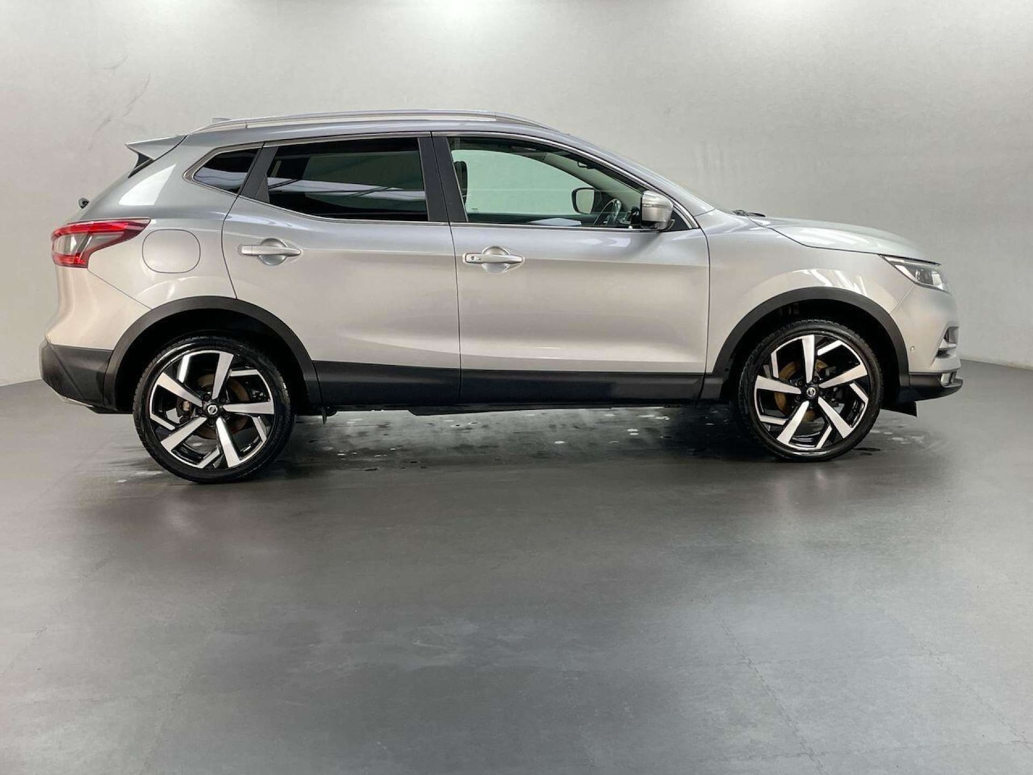 Used Nissan Qashqai 2019 for sale - 77714876: Photo 9