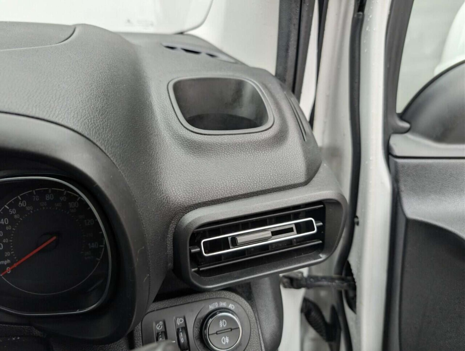 Used Vauxhall Combo Life 2019 for sale - 77988281: Photo 23