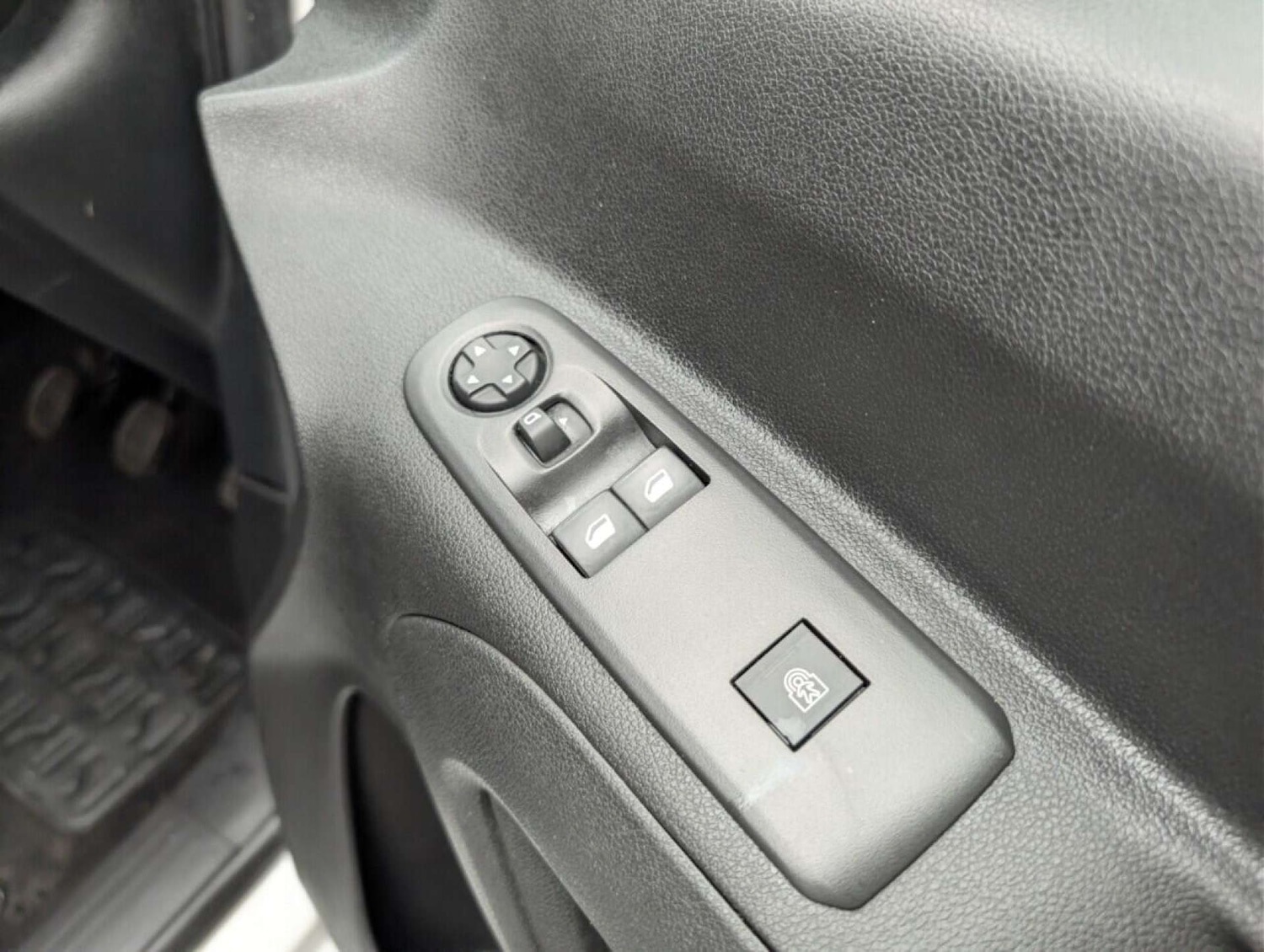 Used Vauxhall Combo Life 2019 for sale - 77988281: Photo 24