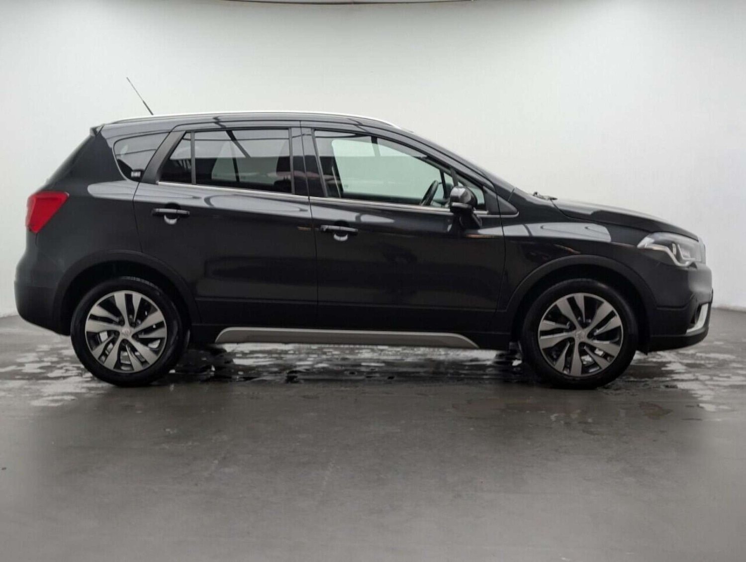 Used Suzuki SX4 S-Cross 2017 for sale - 77713512: Photo 9