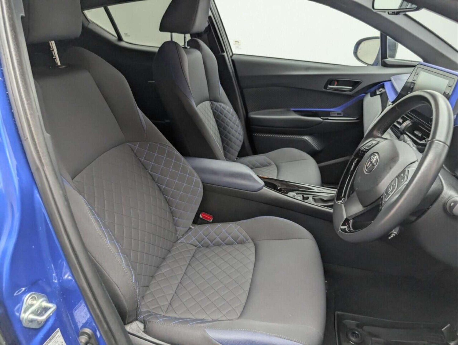 Used Toyota C-HR 2020 for sale - 77713304: Photo 12