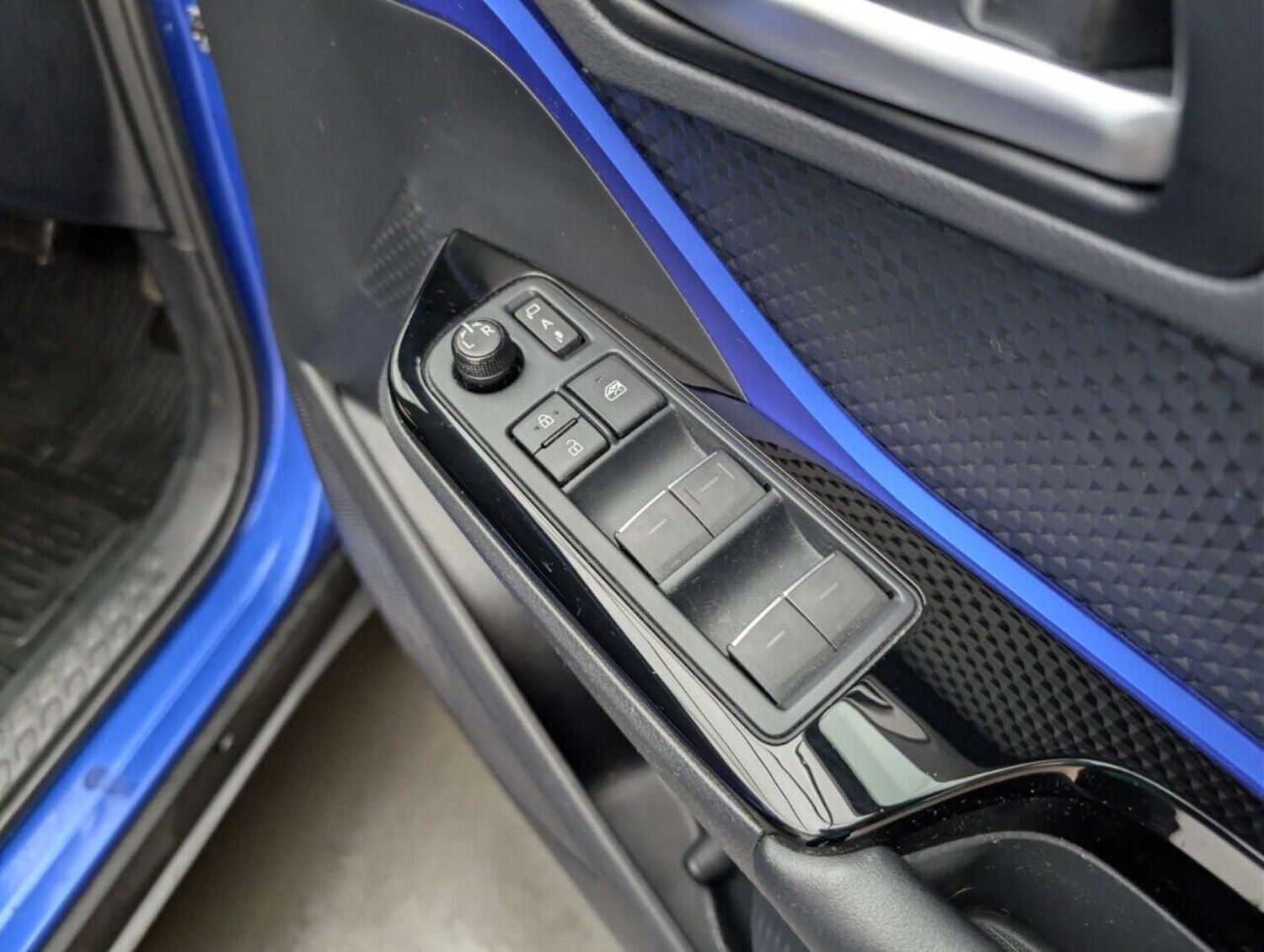 Used Toyota C-HR 2020 for sale - 77713304: Photo 20