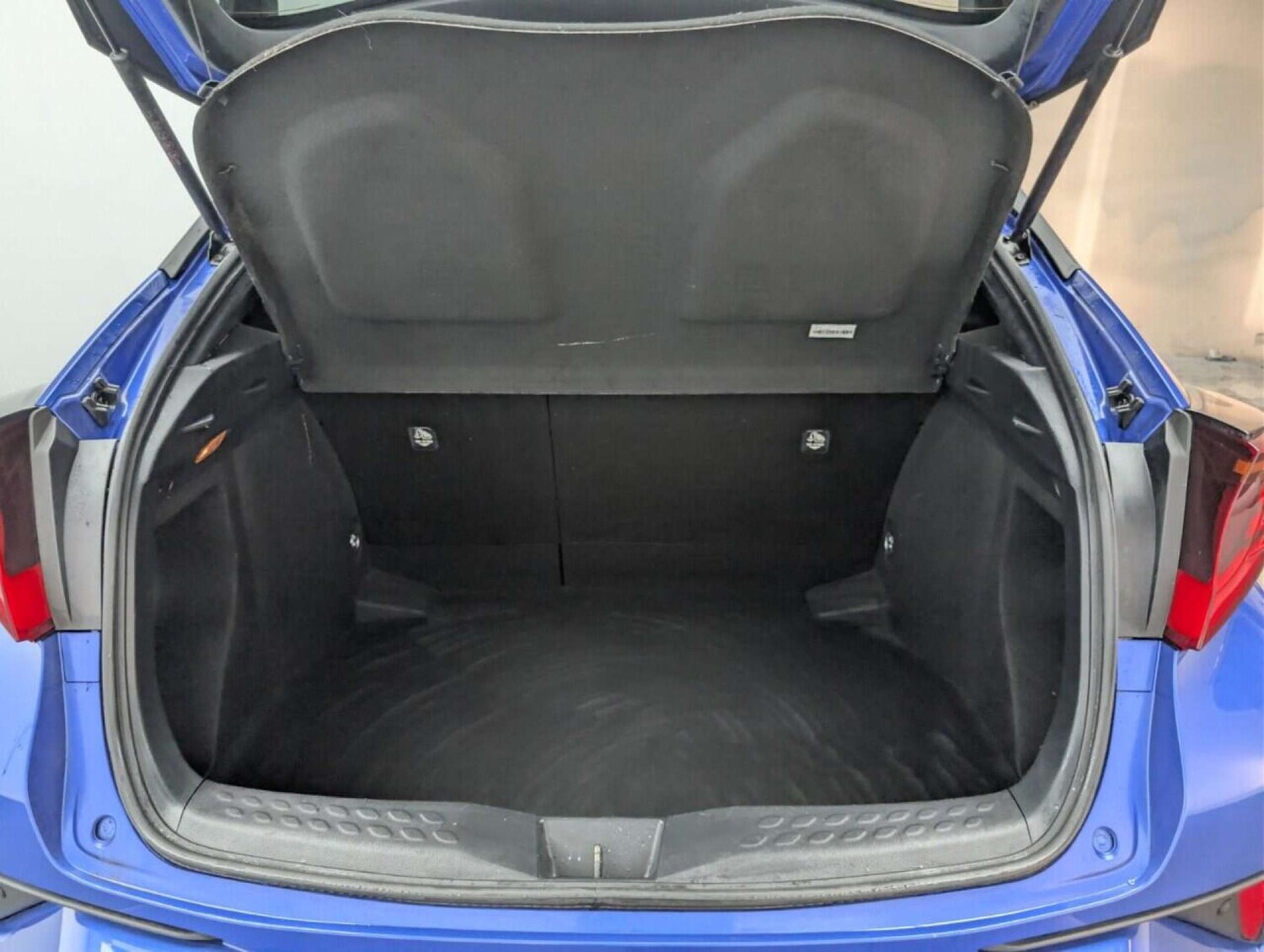 Used Toyota C-HR 2020 for sale - 77713304: Photo 24