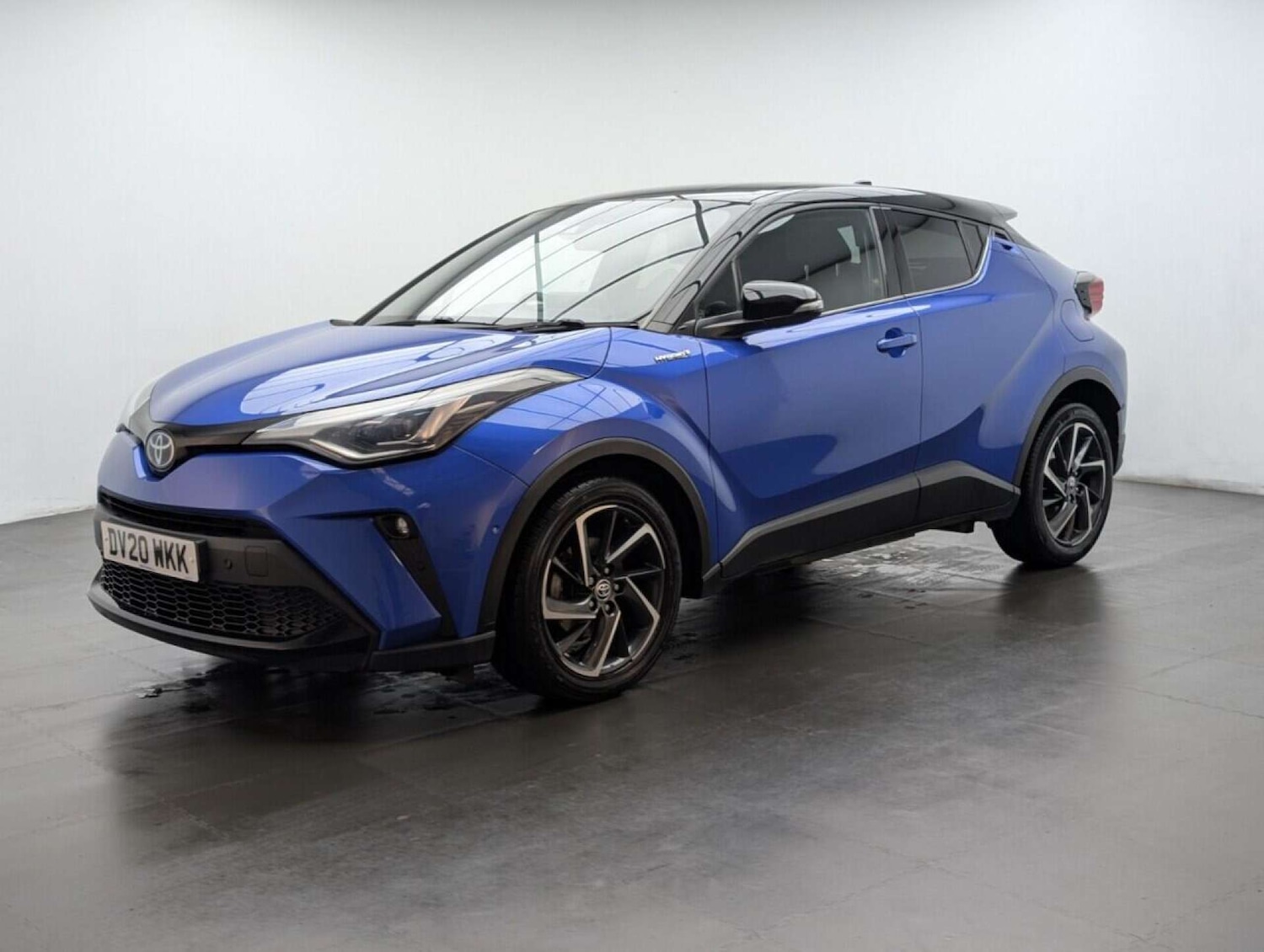 Used Toyota C-HR 2020 for sale - 77713304: Photo 4
